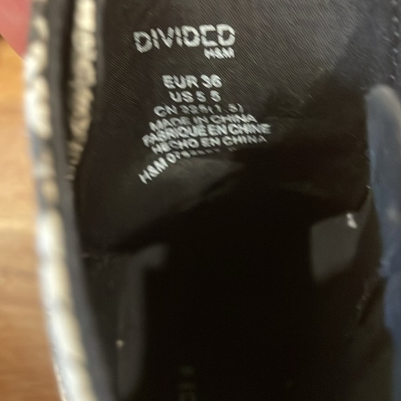 H&M snake skin platform boots - Picture 9 of 9